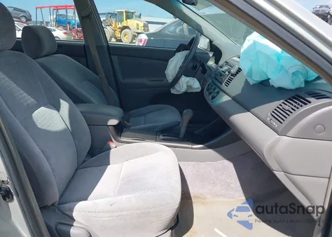 2002 Toyota Camry Le z USA, uszkodzony, nr VIN 4T1BE32K92U029451